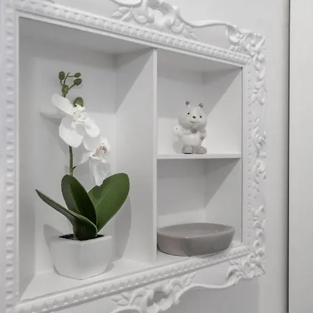 Heavenly Corner Split